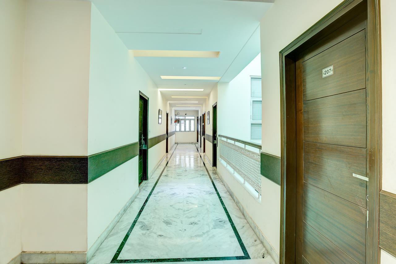 Treebo C T International Hotel Delhi Kültér fotó