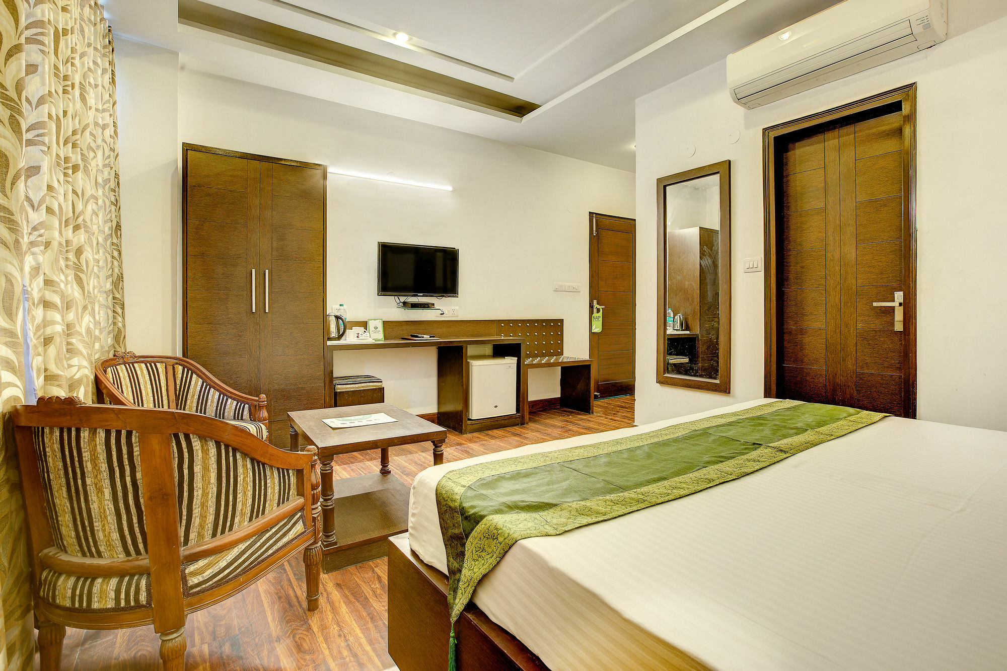 Treebo C T International Hotel Delhi Kültér fotó