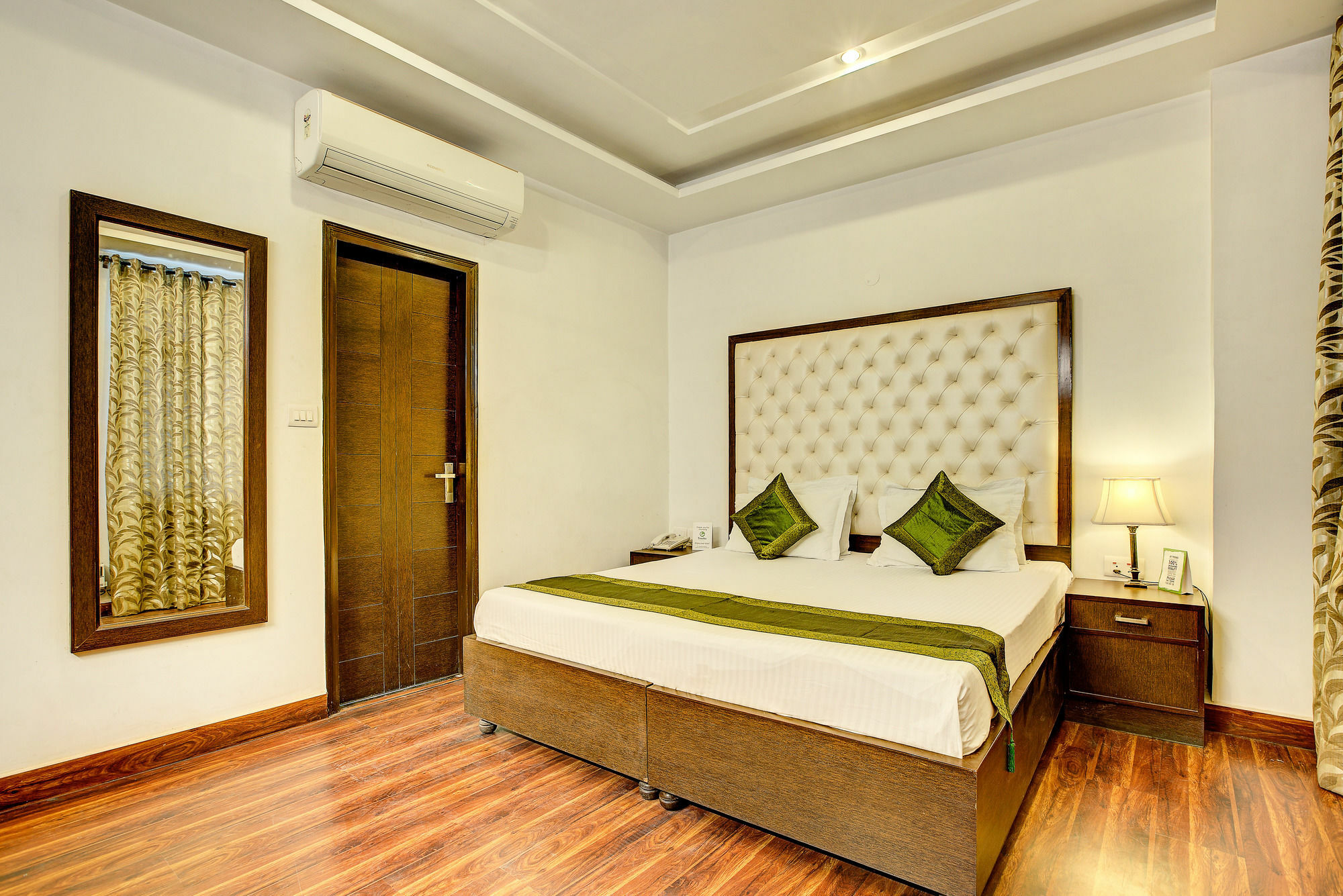 Treebo C T International Hotel Delhi Kültér fotó